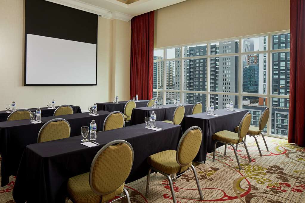 Hilton Garden Inn Atlanta Midtown Ресторан фото